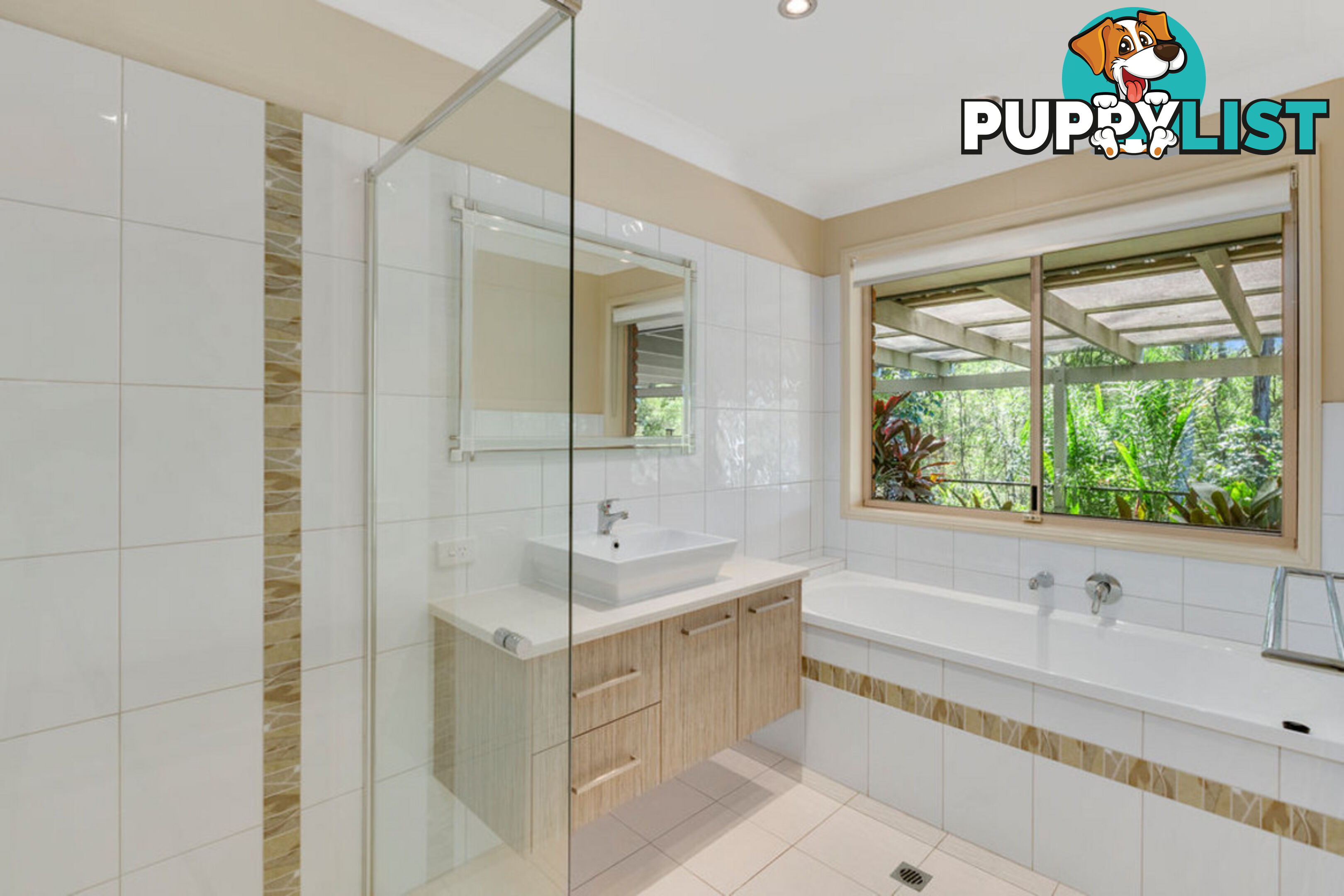 3 Raffles Court MUDGEERABA QLD 4213