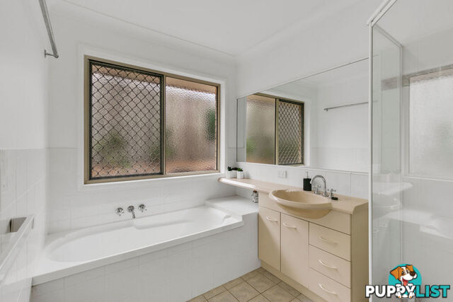 17 Red Ash Court MERRIMAC QLD 4226