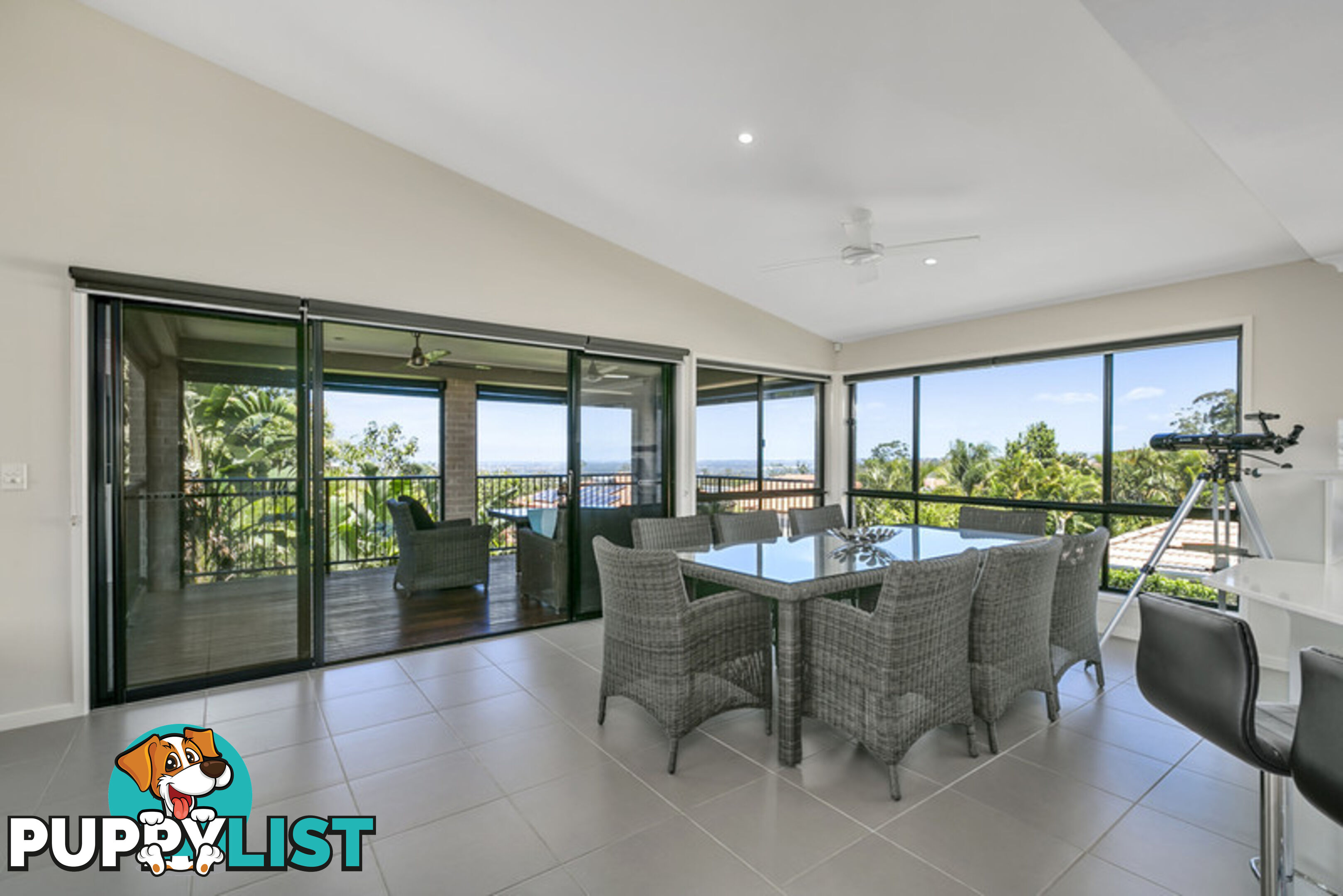 7 Ballah Crescent HIGHLAND PARK QLD 4211