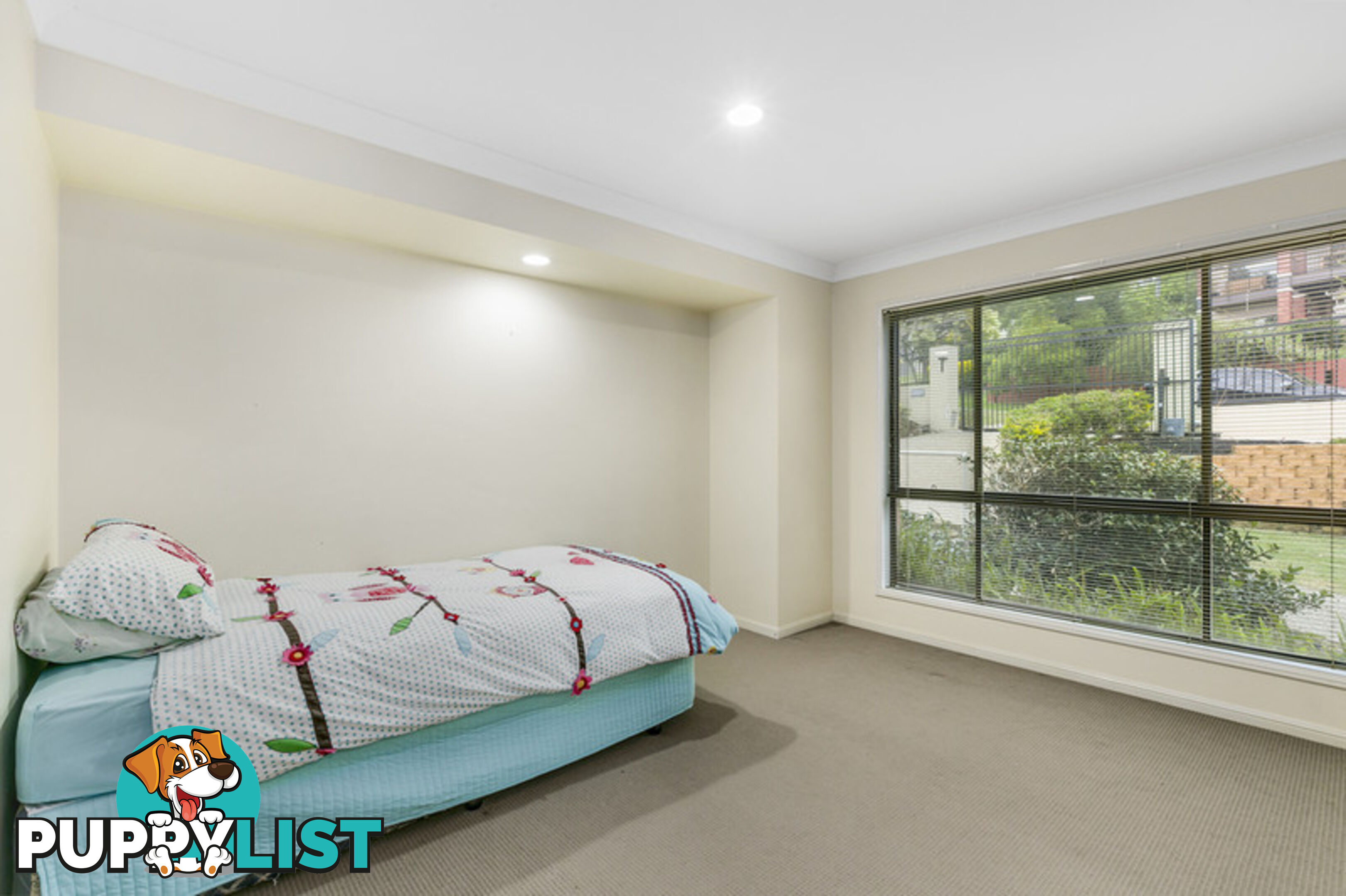 106 Armstrong Way HIGHLAND PARK QLD 4211