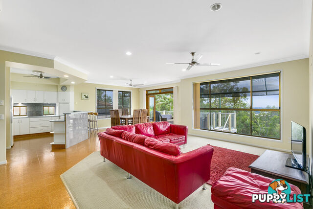 106 Armstrong Way HIGHLAND PARK QLD 4211