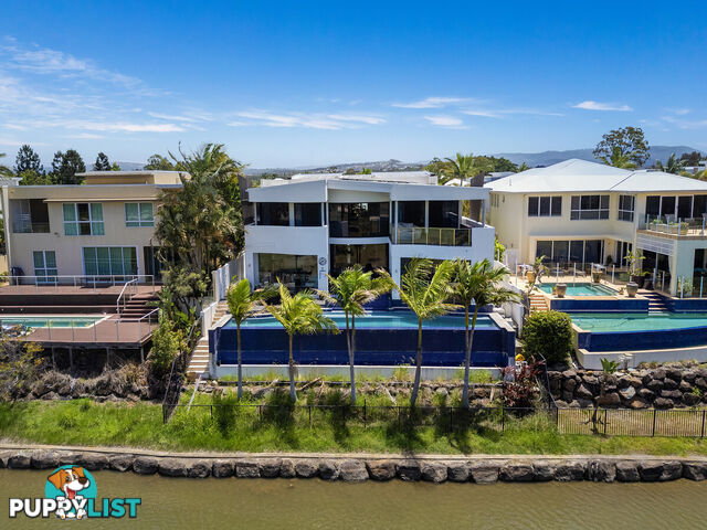 3011 Northview Parade BENOWA QLD 4217