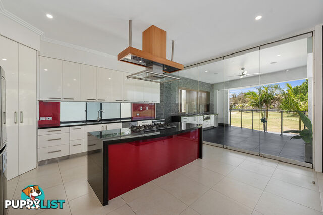 3011 Northview Parade BENOWA QLD 4217