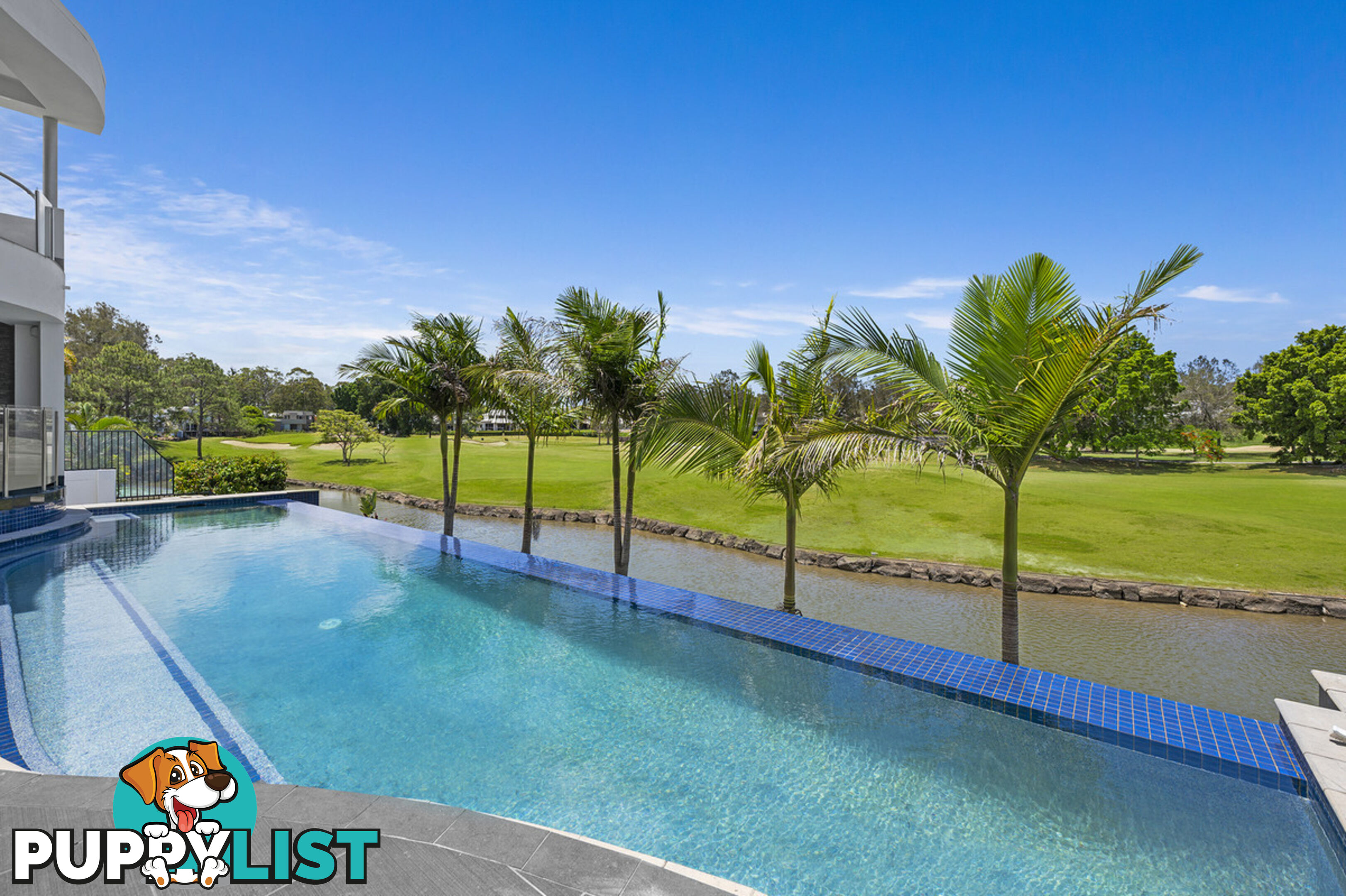 3011 Northview Parade BENOWA QLD 4217