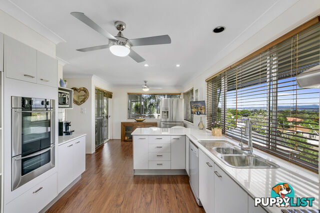 3 Wideview Court CARRARA QLD 4211