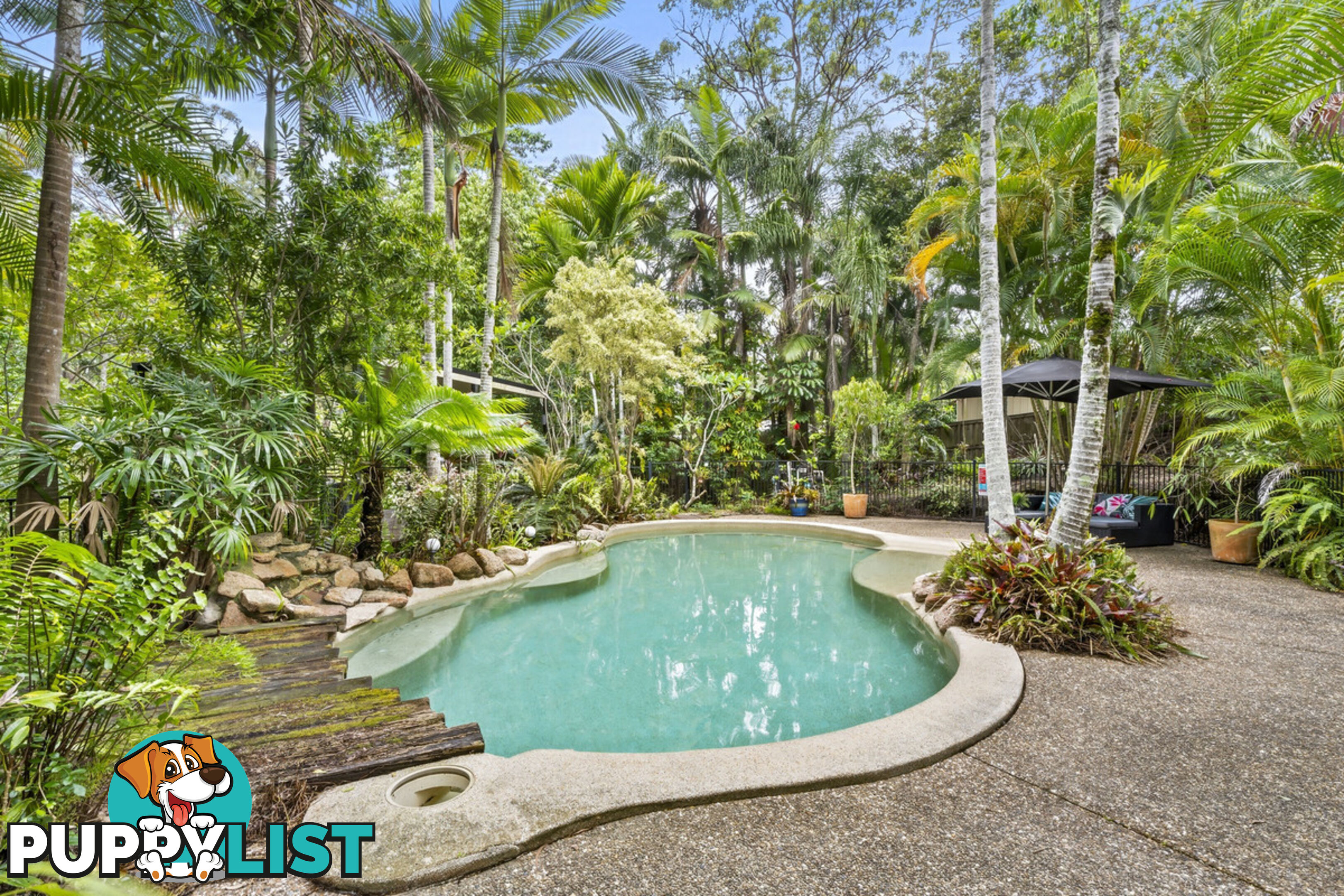 53 Winderadeen Drive HIGHLAND PARK QLD 4211