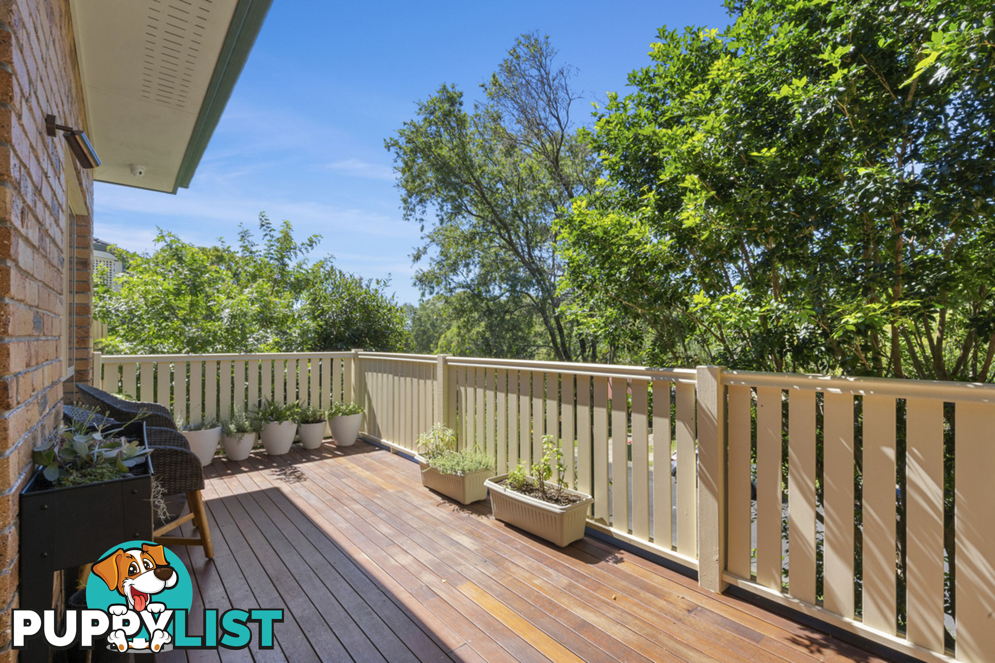 35 Tristania Way HIGHLAND PARK QLD 4211