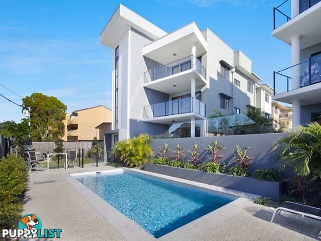 11/15-17 Bullimah Avenue BURLEIGH HEADS QLD 4220