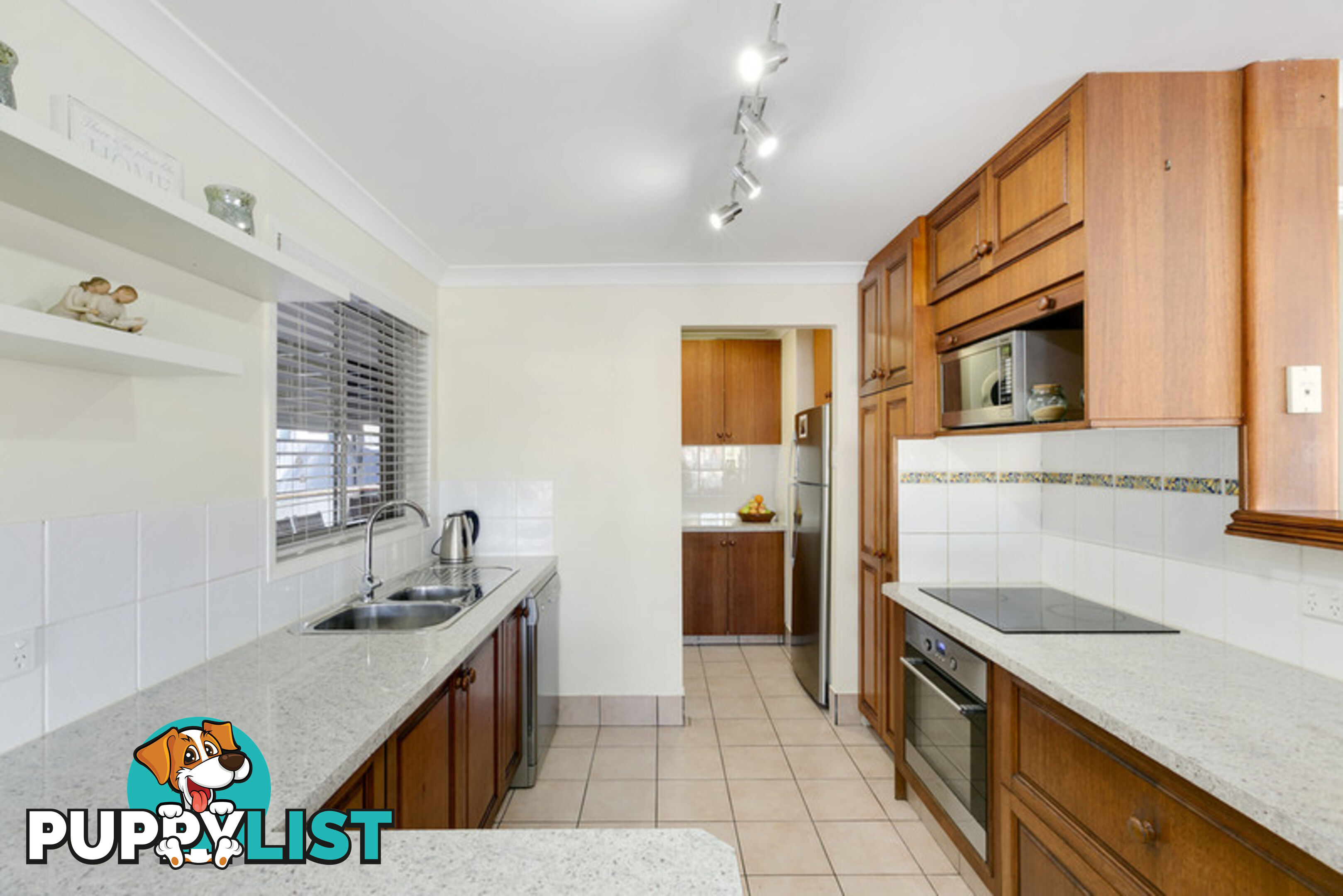 58 Nerang-Broadbeach Road NERANG QLD 4211