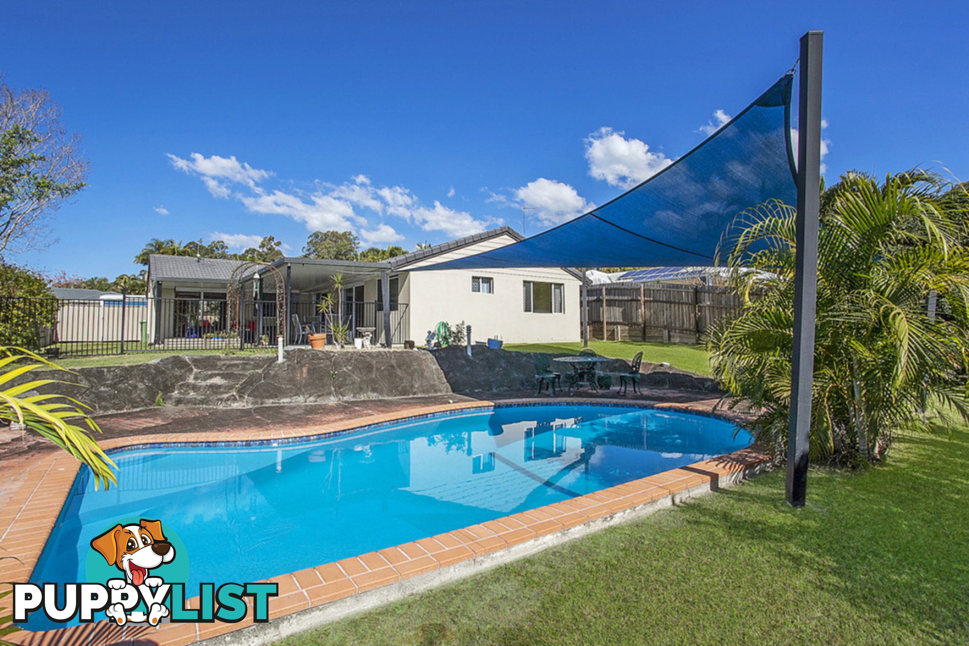 3 Woolmere Street CARRARA QLD 4211