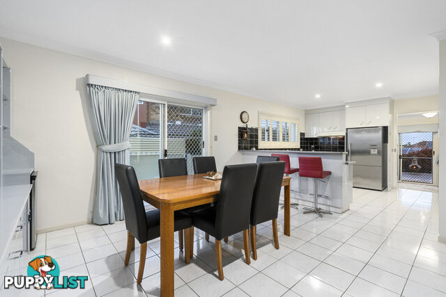 10 Parklane Place HIGHLAND PARK QLD 4211