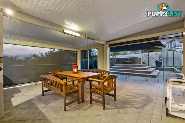 10 Parklane Place HIGHLAND PARK QLD 4211