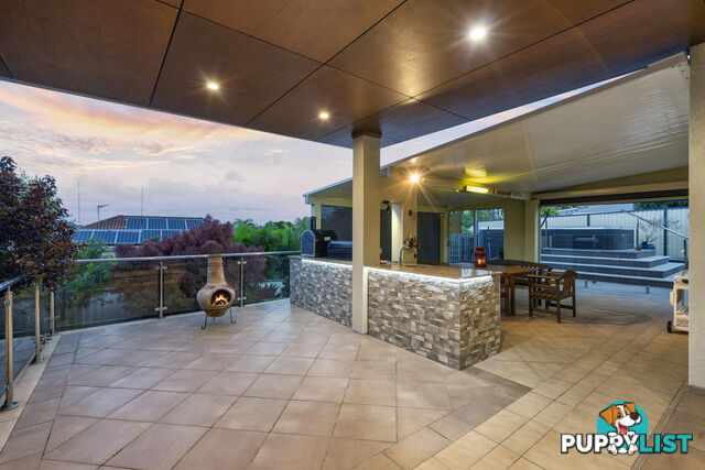 10 Parklane Place HIGHLAND PARK QLD 4211