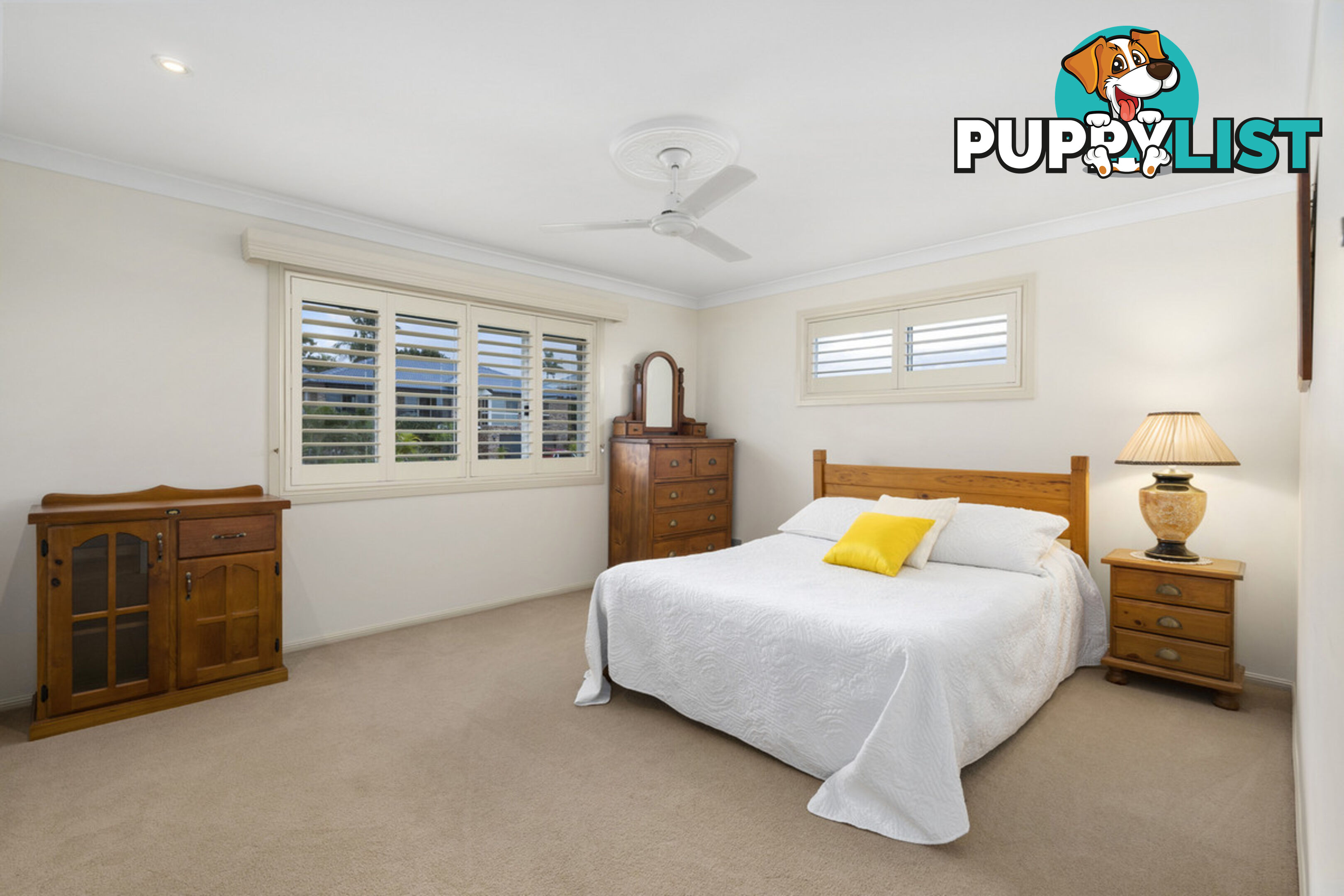 10 Parklane Place HIGHLAND PARK QLD 4211