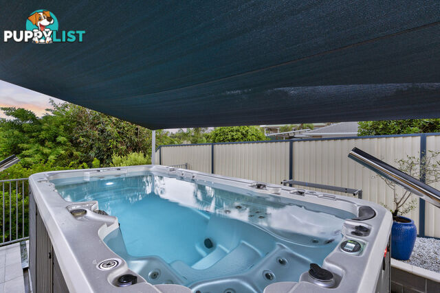 10 Parklane Place HIGHLAND PARK QLD 4211