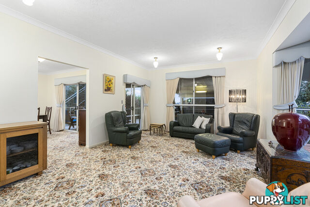 10 Parklane Place HIGHLAND PARK QLD 4211