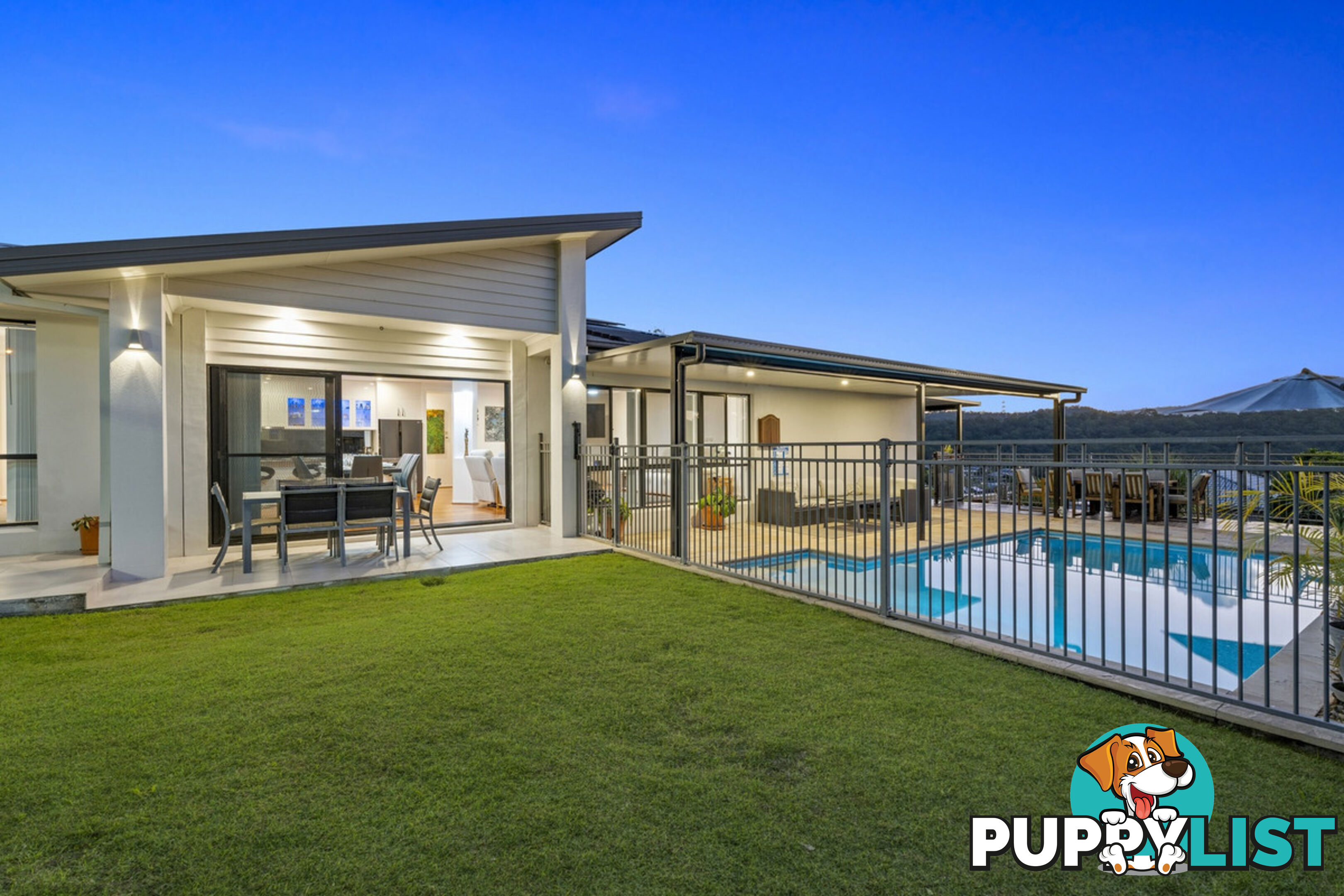 17 Wunburra Circle PACIFIC PINES QLD 4211