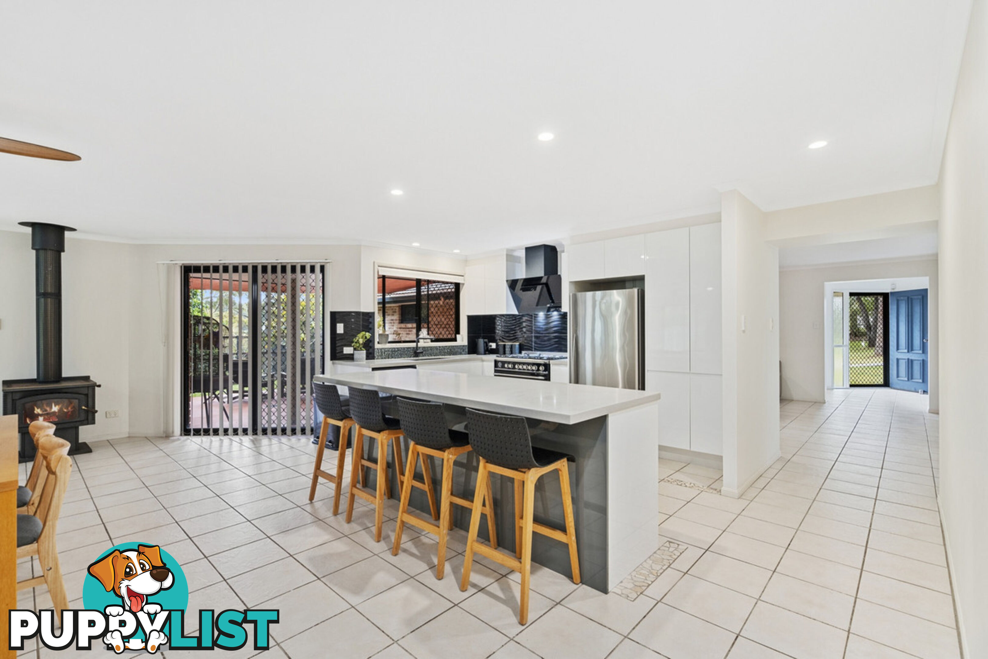 2 Lawnhill Drive NERANG QLD 4211