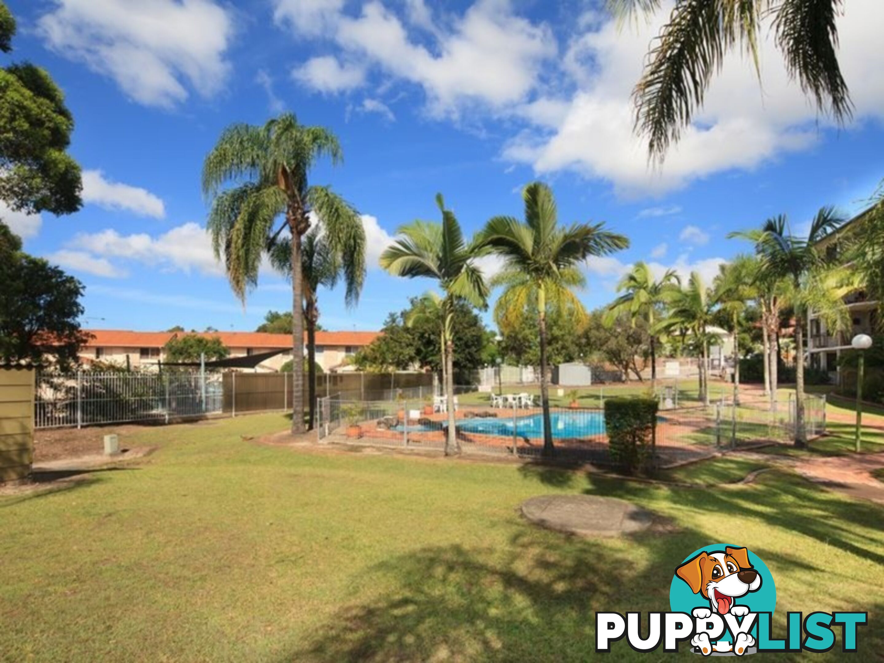 17 40 Murev Way CARRARA QLD 4211