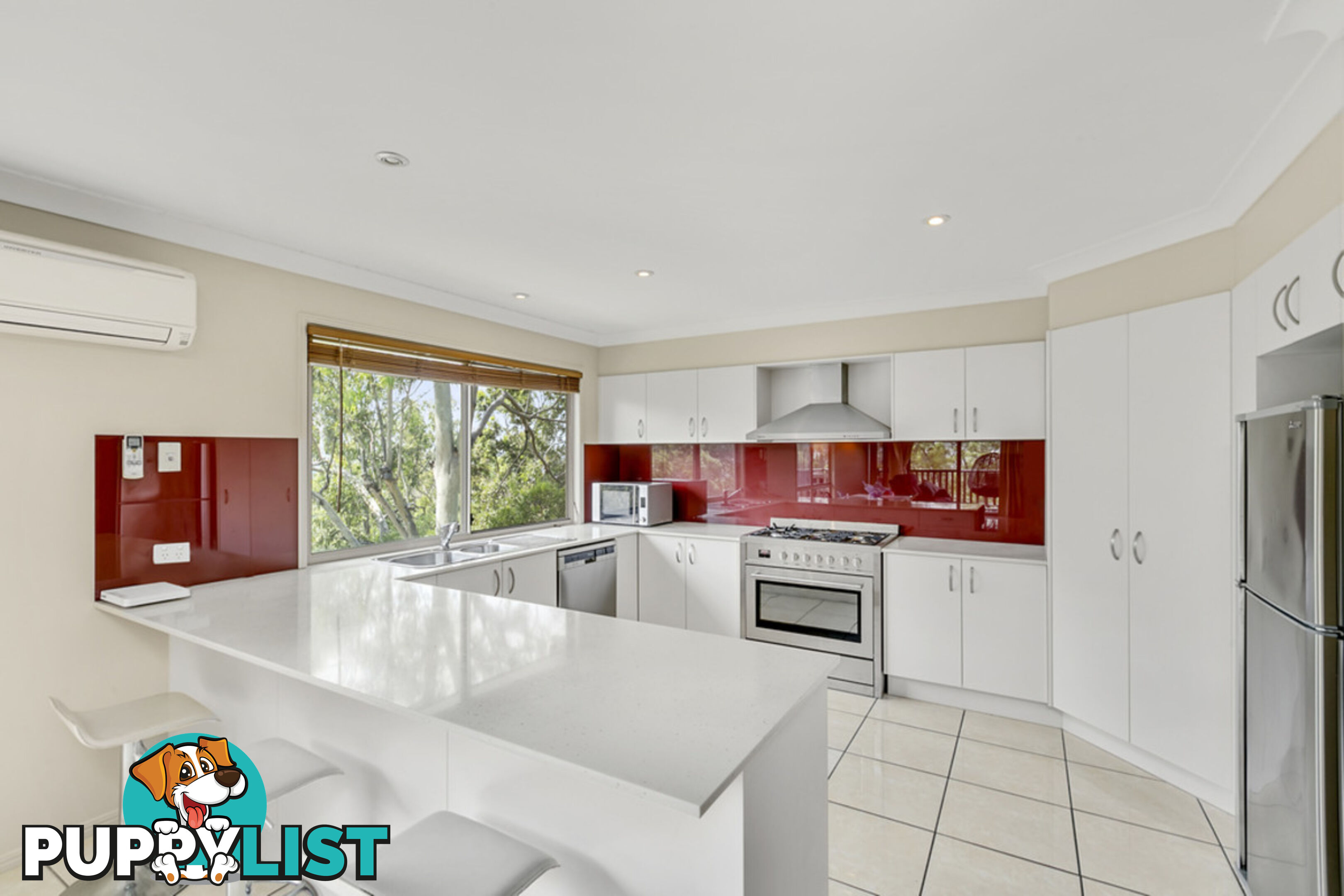 56 Tara Vista Boulevard HIGHLAND PARK QLD 4211