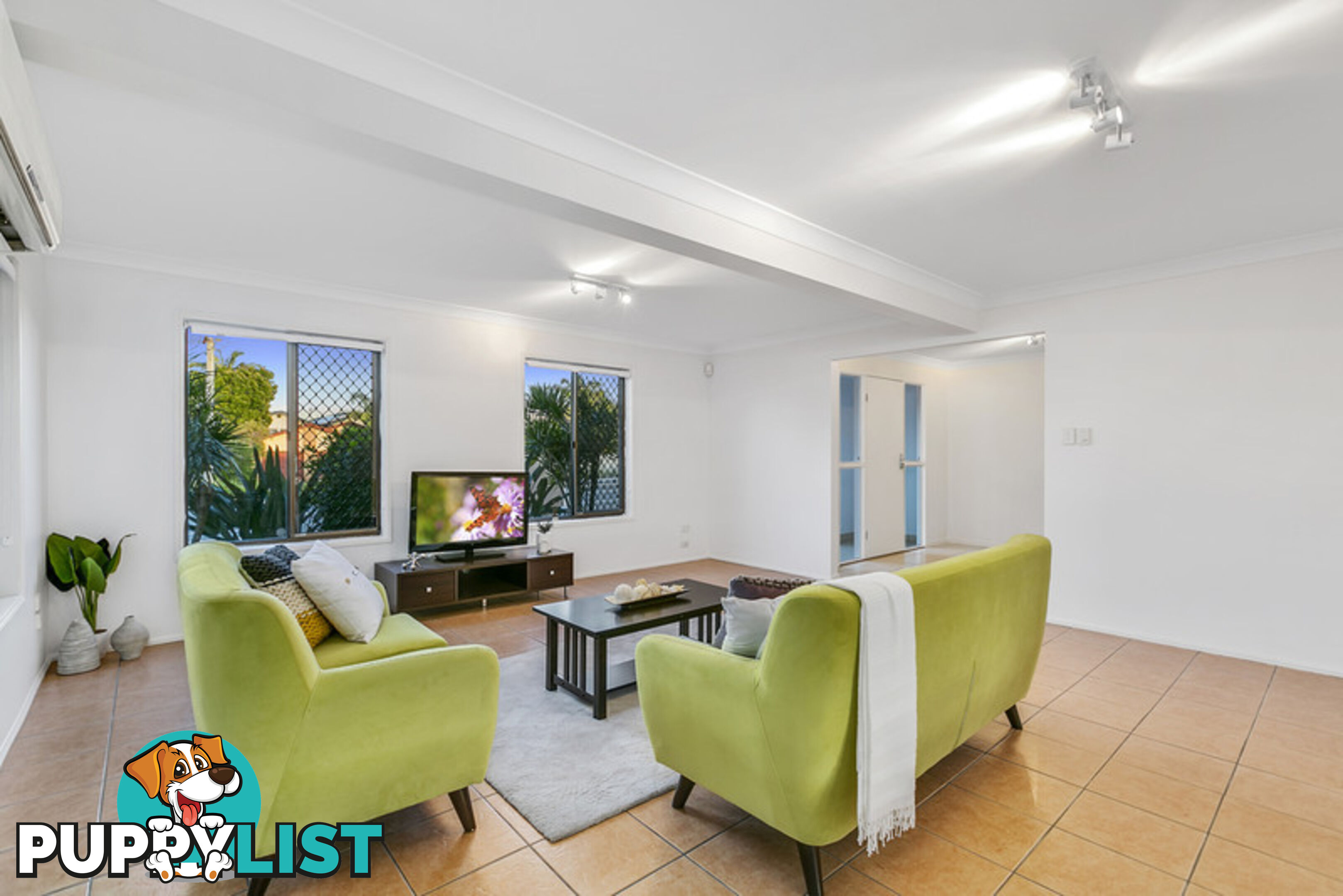 196 Bayview Street Runaway Bay QLD 4216