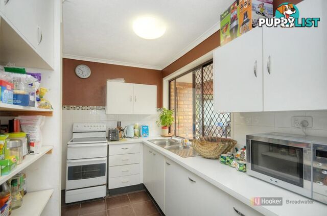 2/2 Stephenson Street LABRADOR QLD 4215