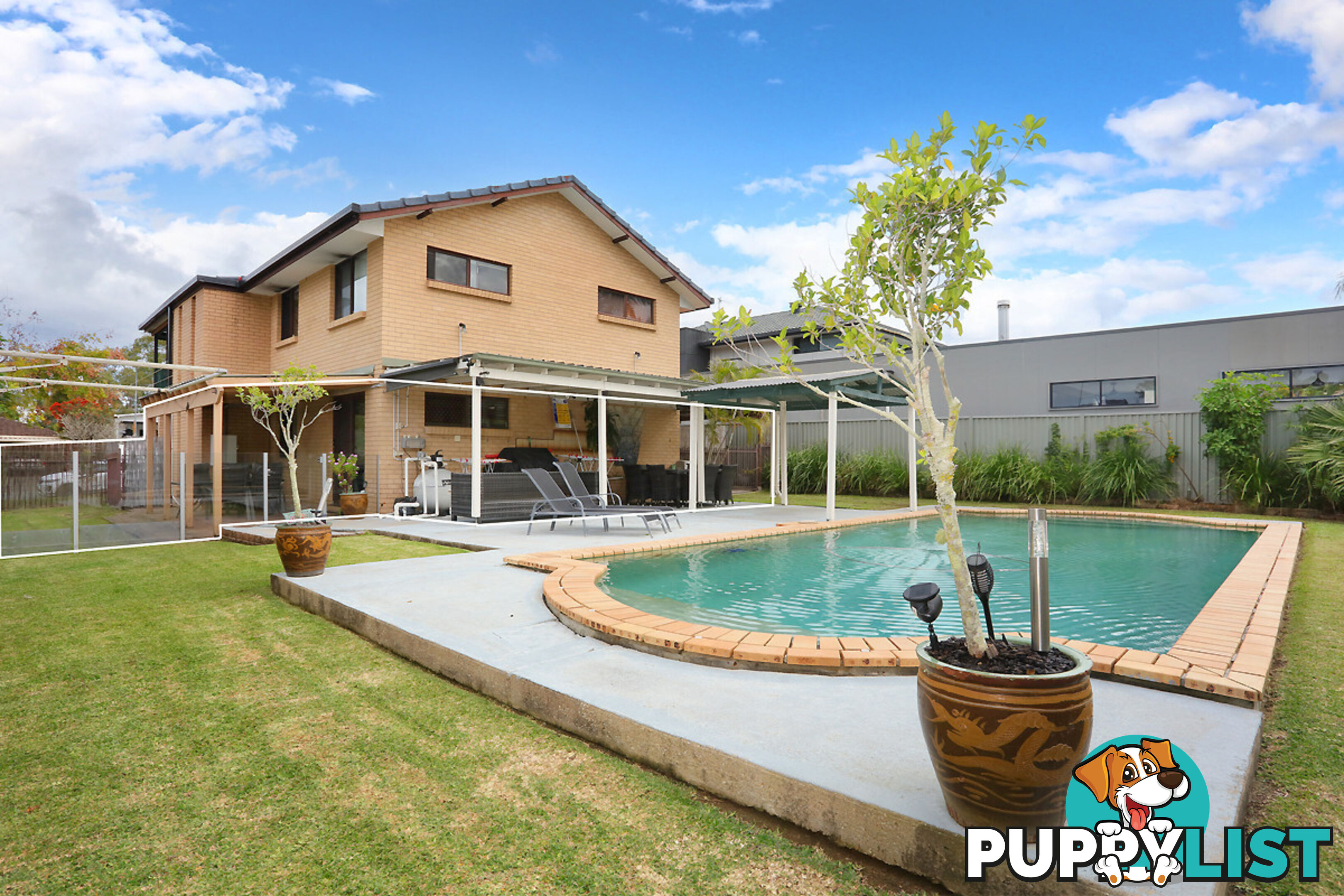 25b Parasol Street ASHMORE QLD 4214