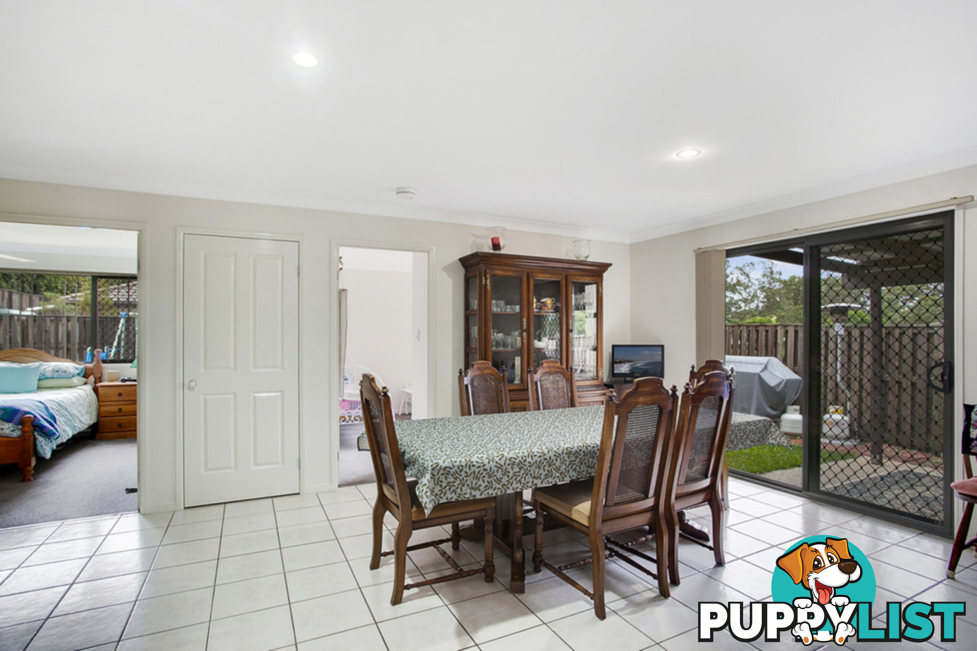 8 Marlee Jayne Close NERANG QLD 4211