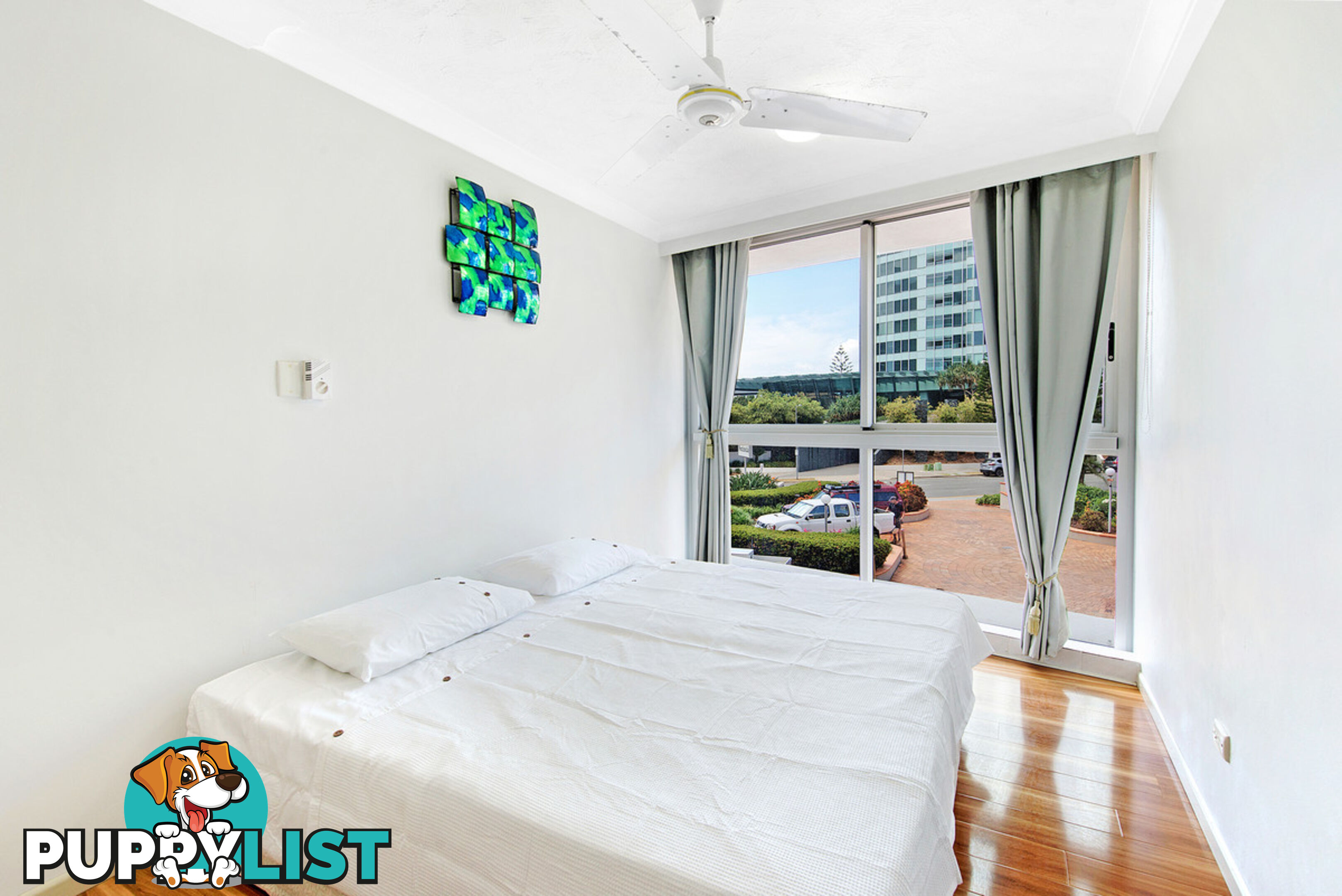 1E/5 Clifford Street SURFERS PARADISE QLD 4217