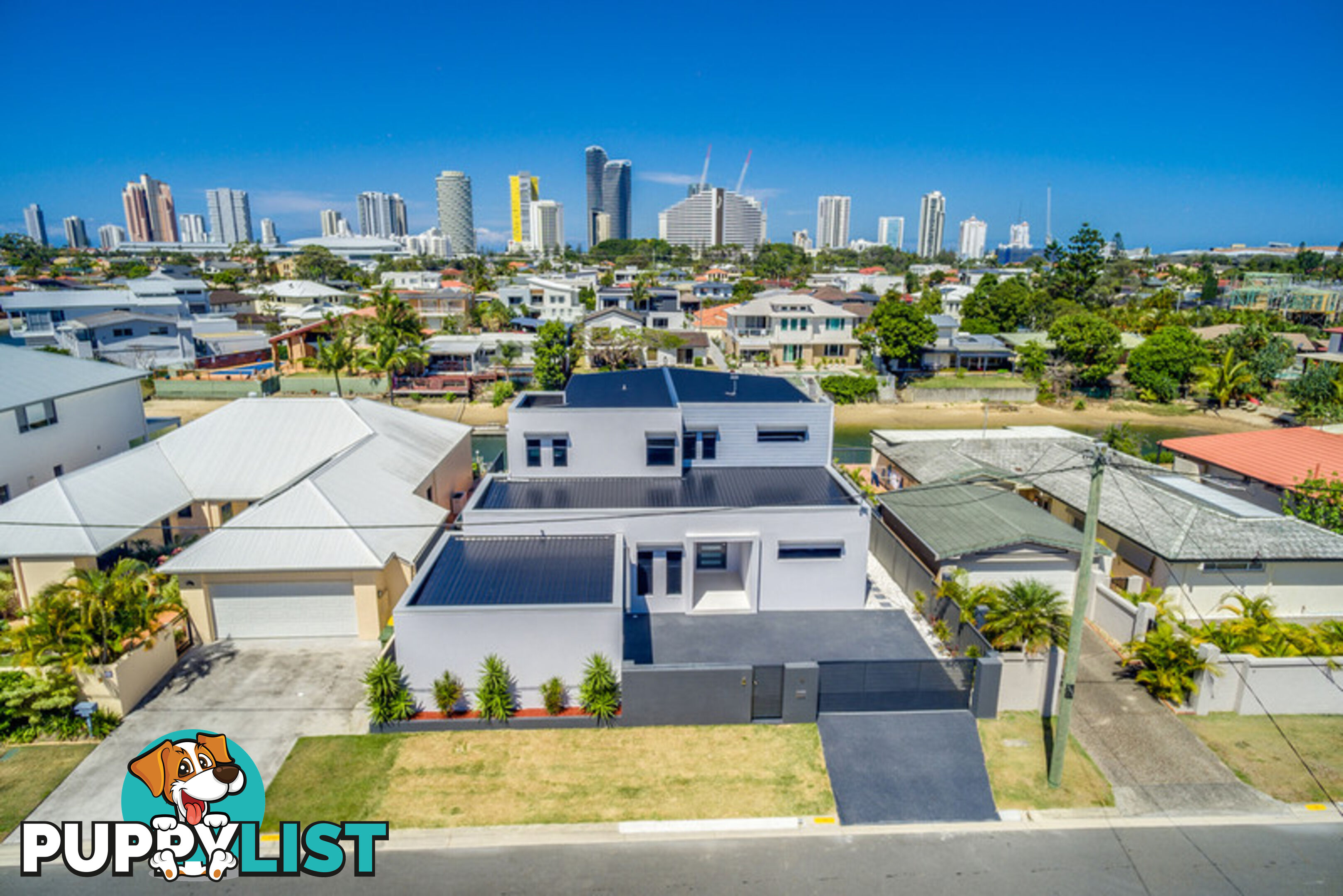 8 Crest View Key Broadbeach Waters QLD 4218