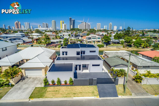 8 Crest View Key Broadbeach Waters QLD 4218