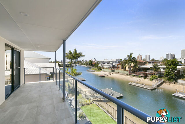 8 Crest View Key Broadbeach Waters QLD 4218