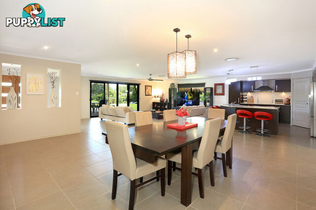 54 Mountain View Crest MOUNT NATHAN QLD 4211