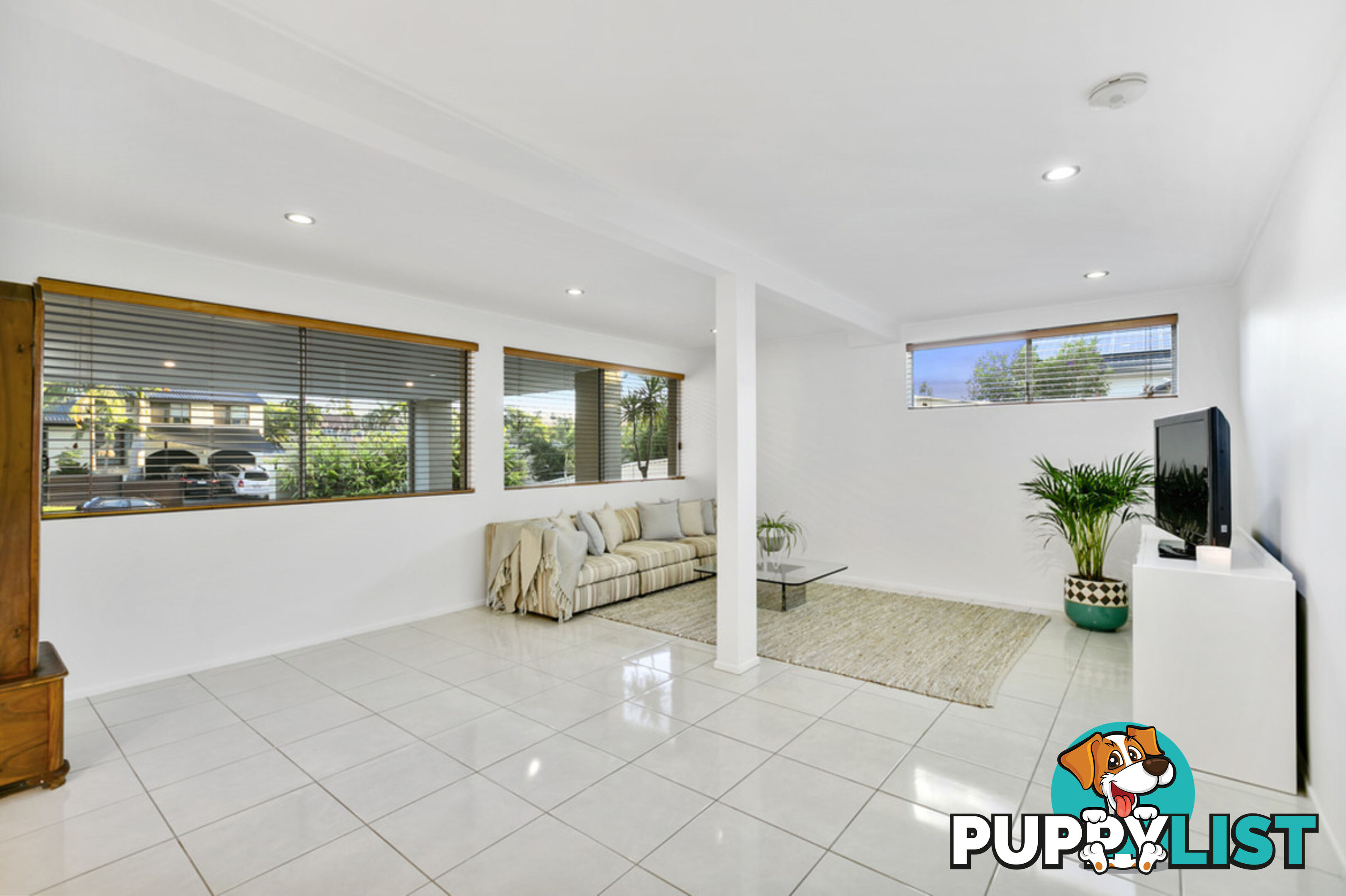 33 Numeralla Avenue ASHMORE QLD 4214