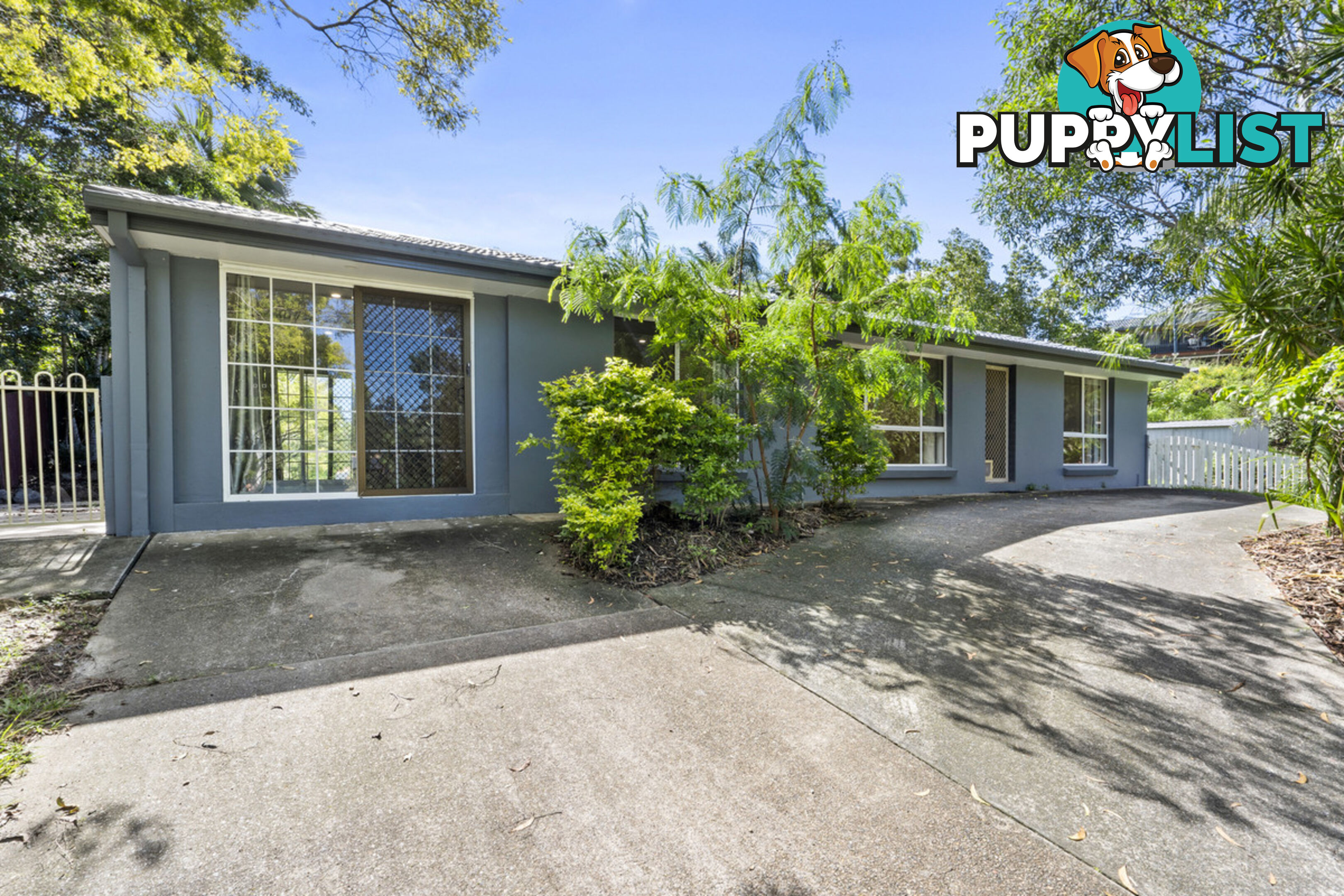 10 Bernadette Place HIGHLAND PARK QLD 4211