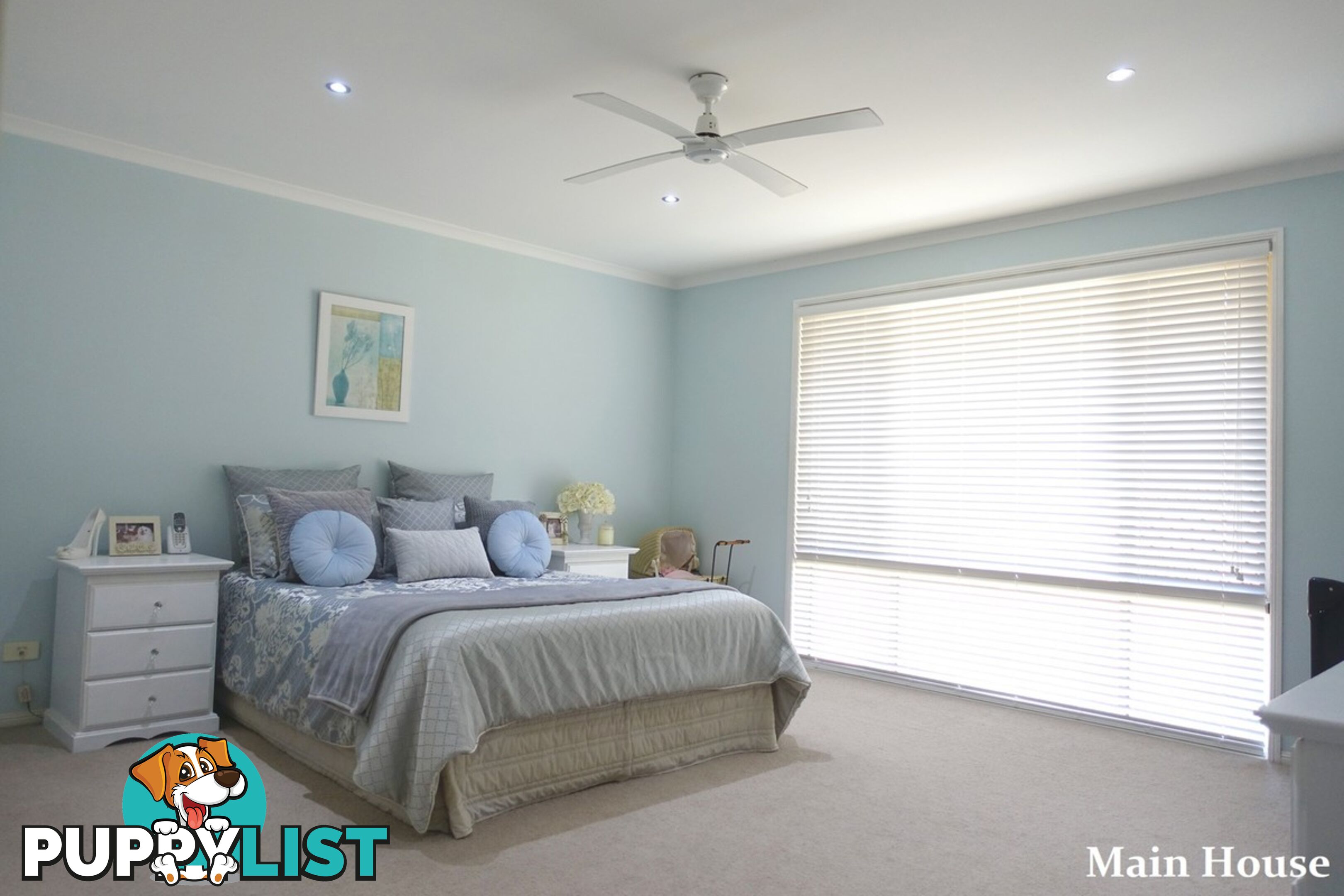 135 Castle Hill Drive GAVEN QLD 4211