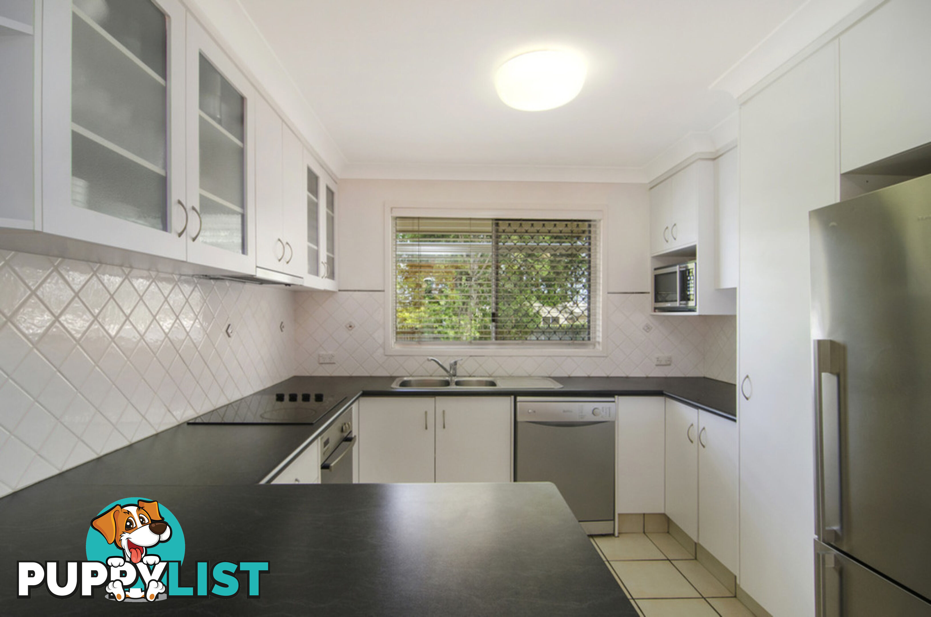 11 Flinders Avenue MOLENDINAR QLD 4214