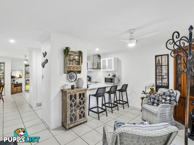 18/152 Palm Meadows Drive CARRARA QLD 4211