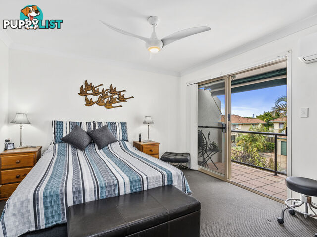 18/152 Palm Meadows Drive CARRARA QLD 4211