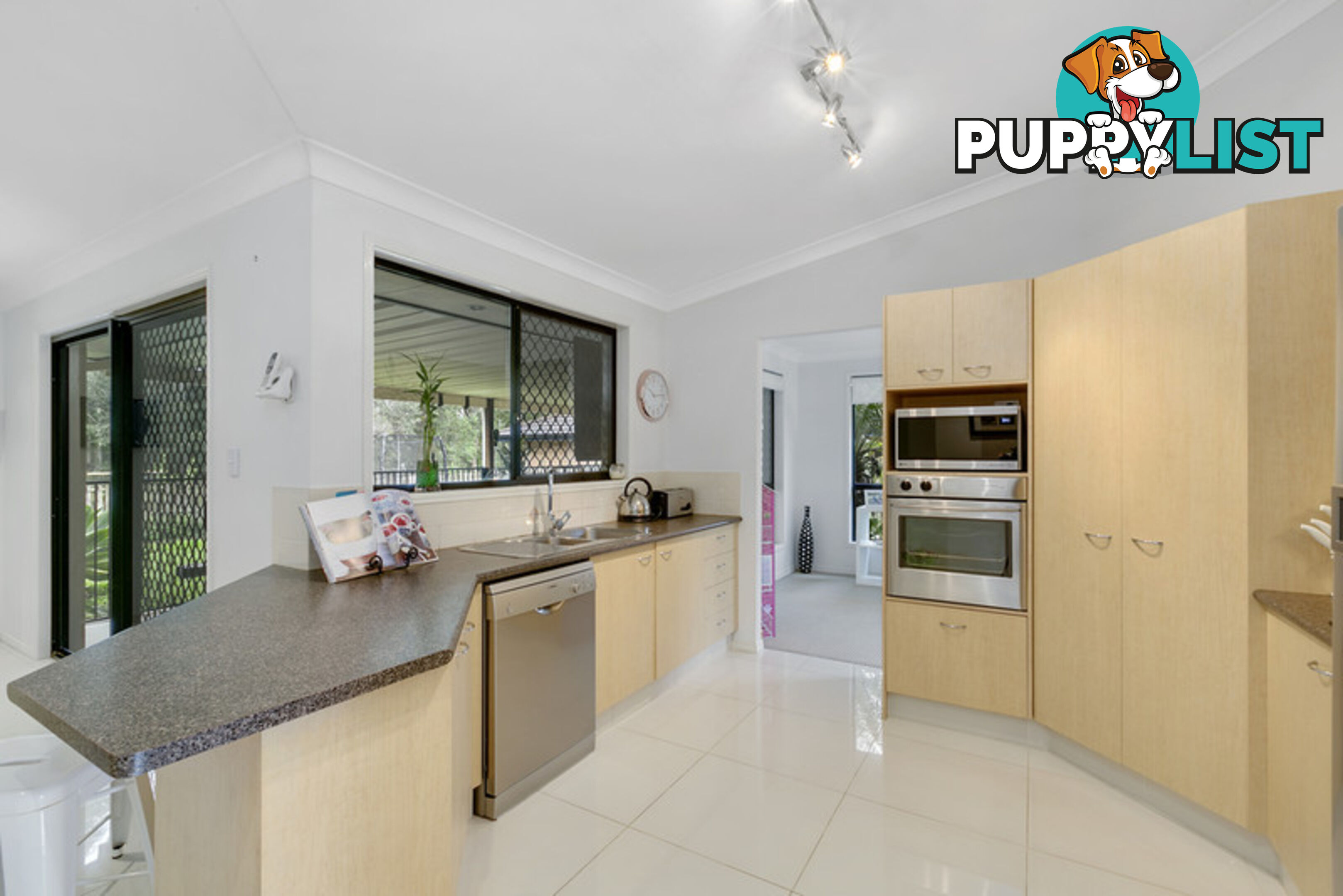 14 Greenbank Circuit Carrara QLD 4211