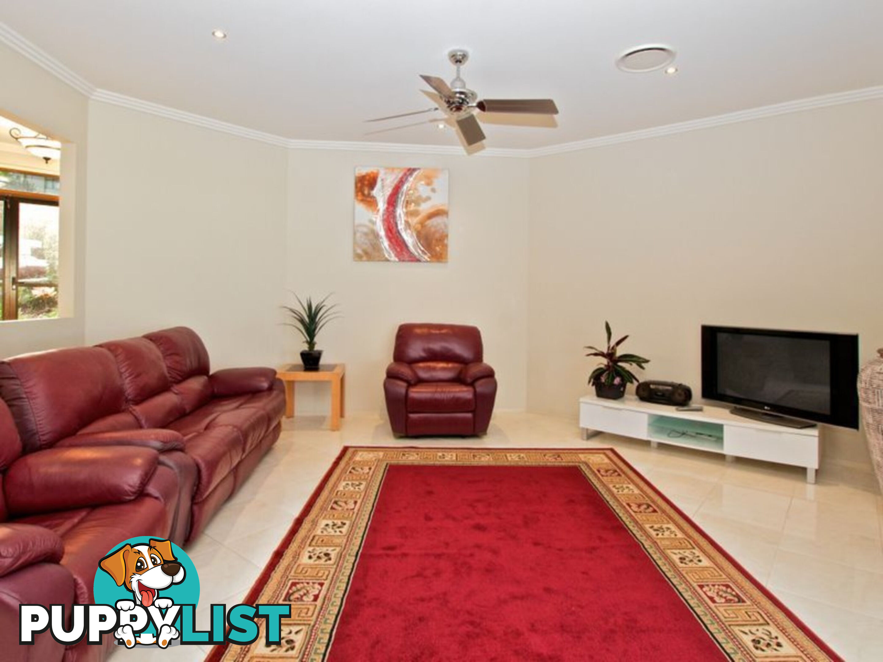 18 Bellavista Close HIGHLAND PARK QLD 4211