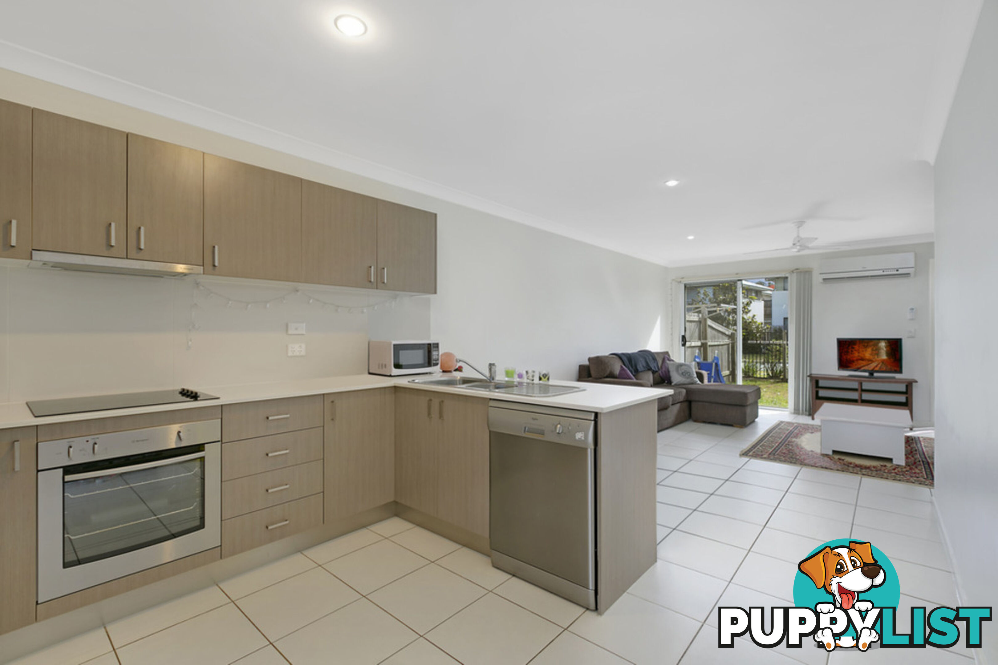 18/45 Christopher Street PIMPAMA QLD 4209