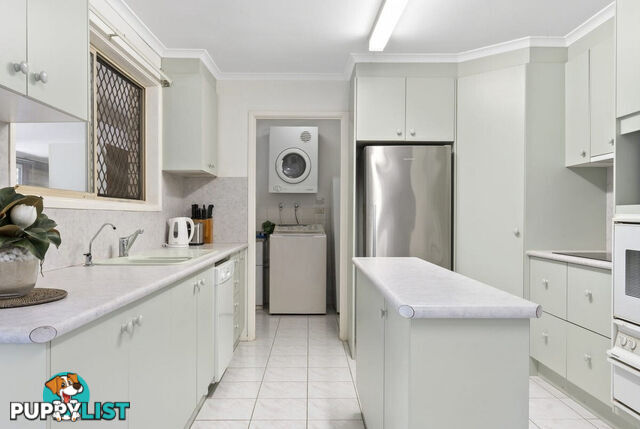 67 Avanti Street MERMAID WATERS QLD 4218