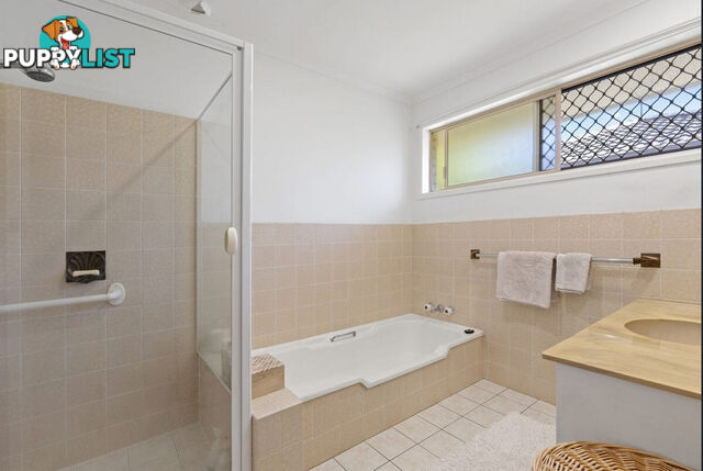 67 Avanti Street MERMAID WATERS QLD 4218