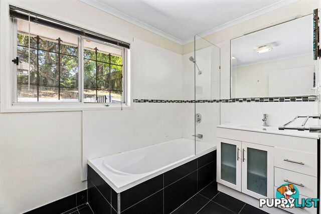 24 Yoolantie Crescent NERANG QLD 4211