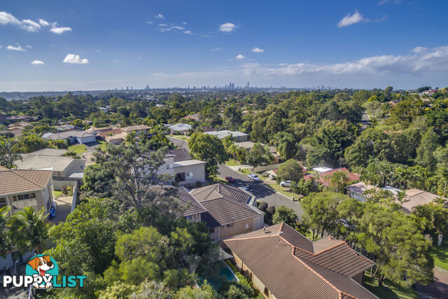 33 Tristania Way HIGHLAND PARK QLD 4211