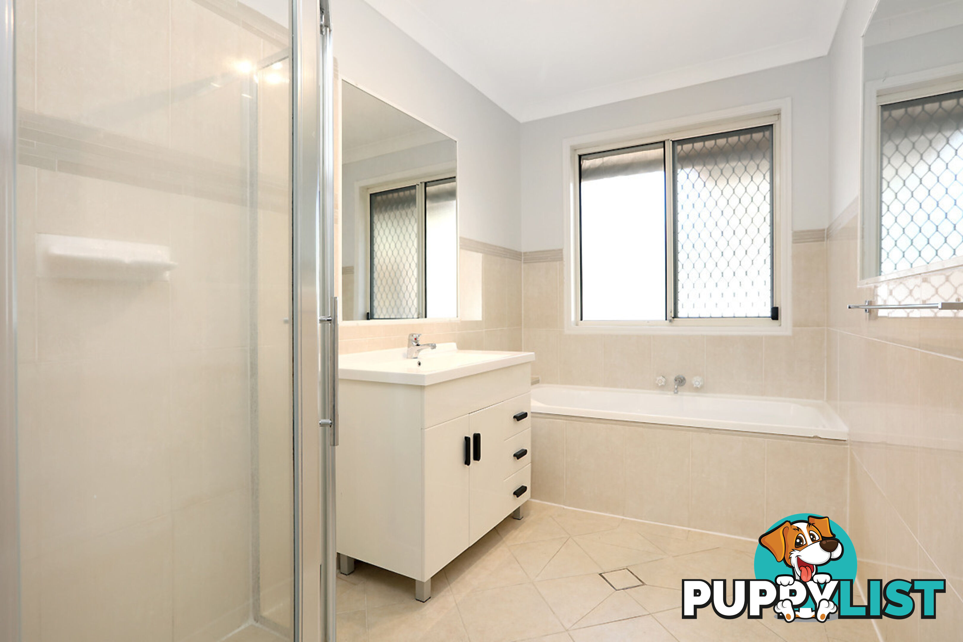 23 Glengarry Close HIGHLAND PARK QLD 4211