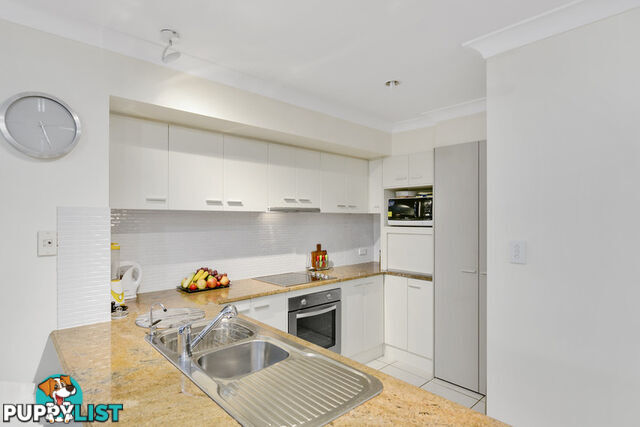 2 29 Riverwood Drive ASHMORE QLD 4214