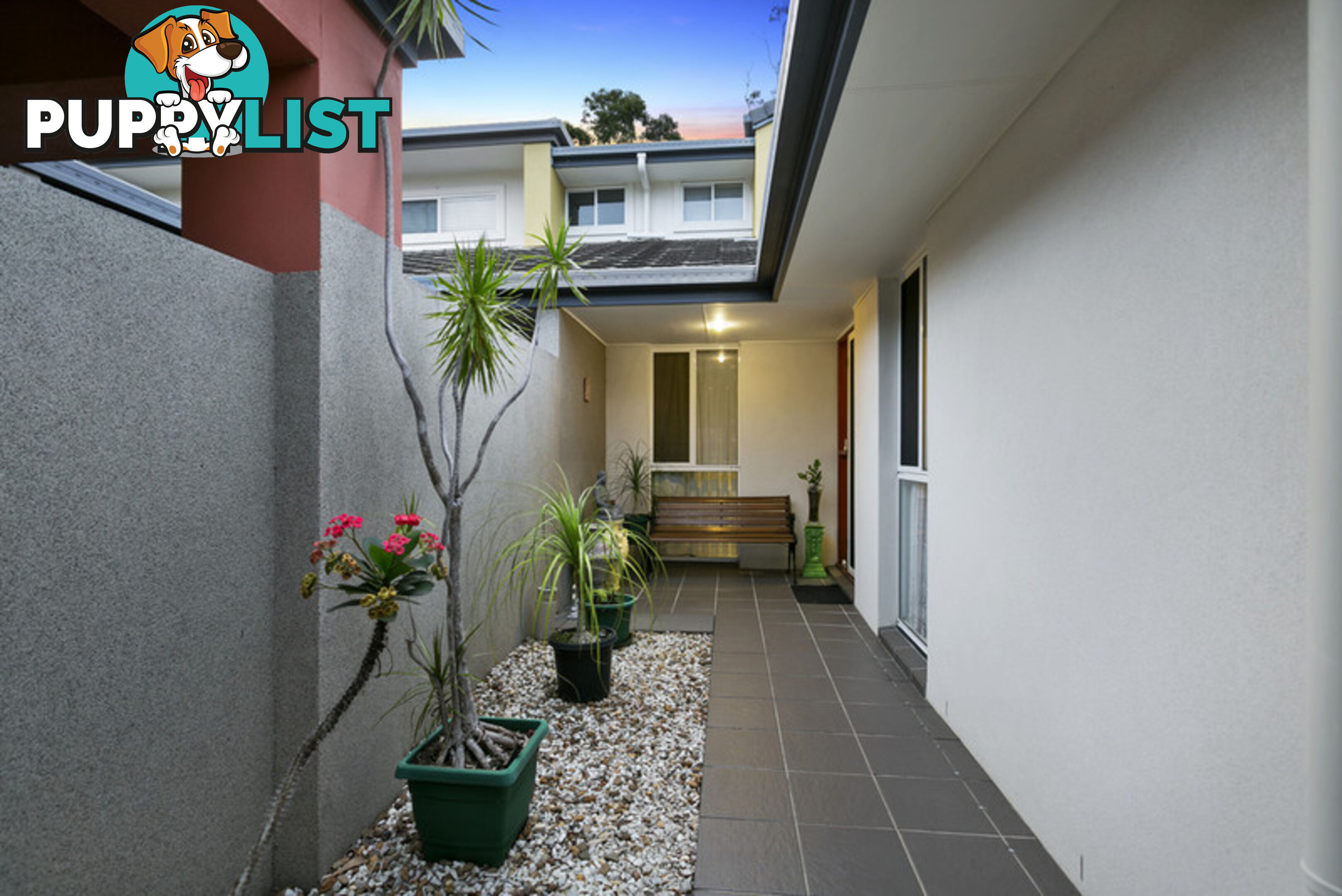 2 29 Riverwood Drive ASHMORE QLD 4214