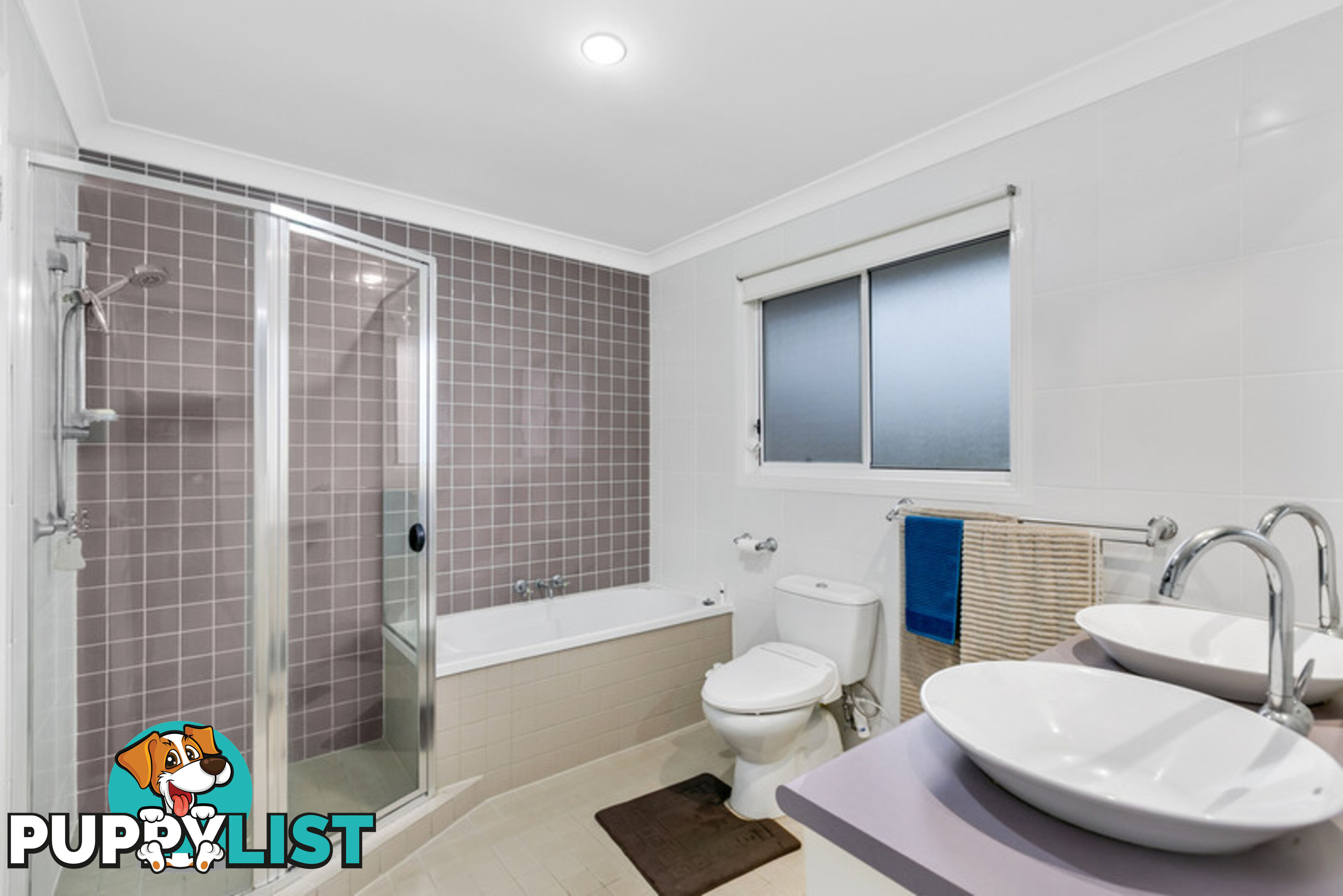 2 29 Riverwood Drive ASHMORE QLD 4214
